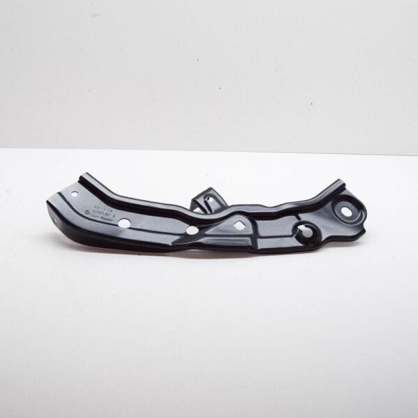 657805931A - SKODA KAMIQ NW4 Front Left Headlamp Bracket Brace 657805931A NEW GENUINE