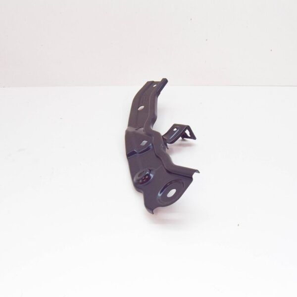 657805931A - SKODA KAMIQ NW4 Front Left Headlamp Bracket Brace 657805931A NEW GENUINE