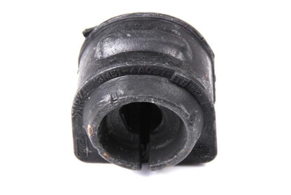 1345913 - NEW FORD FOCUS MK2 REAR STABILIZER INSULATOR MOUNTING 3M51-4A037-GA 1345913
