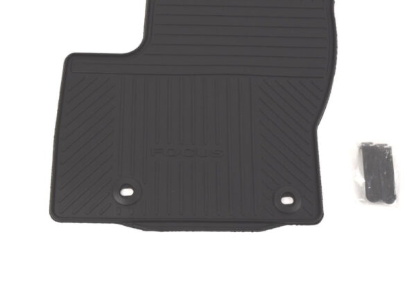 1446090 - NEW FORD FOCUS MK2 FRONT FLOOR MAT SET LHD 1446090 AM3M5J-R130B18-FC3YW