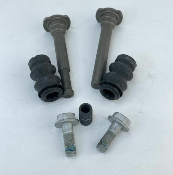 1522068 - NEW FORD MONDEO MK2 FRONT BRAKE LOCATING PINS AND BOLTS 1522068 ORIGINAL