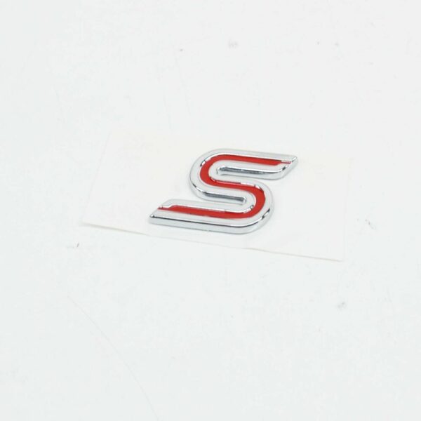 1677617 - NEW FORD FIESTA WT MK6 REAR NAME PLATE BADGE 1677617 7S61-42528-AC ORIGINAL