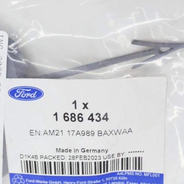 1686434 - FORD GALAXY MK2 Front Bumper Tow Eye Cover 1686434 NEW GENUINE