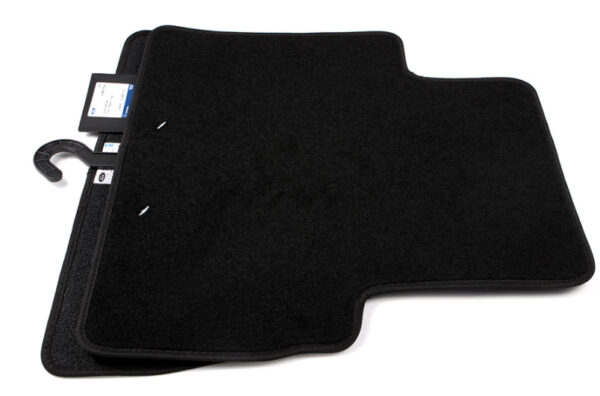 1693734 - NEW FORD C-MAX MK2 REAR 2ND ROW FLOOR MAT SET 1693734 ORIGINAL