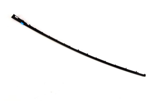 1709965 - NEW FORD FIESTA MK6 WINDSHIELD LEFT VERTICAL MOULDING RETAINER 1709965 ORIGINAL