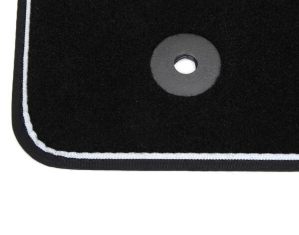 1763526 - NEW FORD KUGA C394 MK1 FLOOR MAT SET LHD 1763526 8V4J-130A88-FC3YYW ORIGINAL