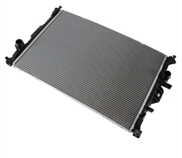 1778038 - NEW FORD FOCUS C346 MK3 ENGINE COOLING RADIATOR 6G91-8005-FD 1778038 ORIGINAL