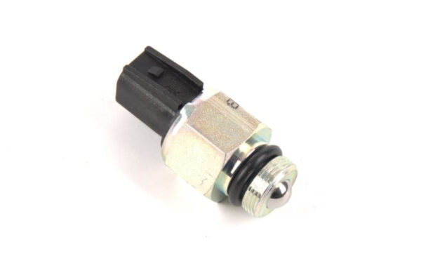 1805255 - NEW FORD MONDEO MK5 REVERSING LAMP SWITCH ASSY CM5T-15520-BA 1805255 ORIGINAL