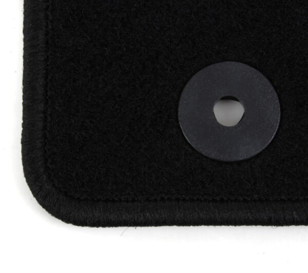 1806146 - NEW FORD KA MK2 FLOOR MAT SET LHD 1806146 AM9S5J-130A88-BB3YYW ORIGINAL