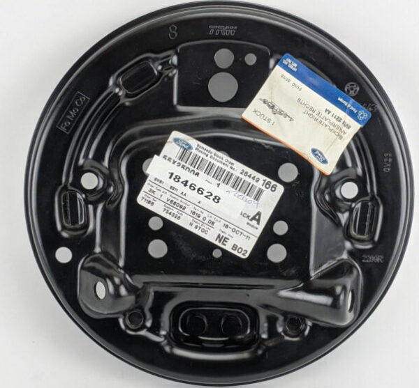 1846628 - NEW FORD FIESTA MK6 WT REAR RIGHT DRUM BRAKE BACK PLATE ASSY 1846628 ORIGINAL