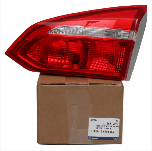 1868296 - NEW FORD FOCUS ESTATE C346 MK3 REAR RIGHT INNER TAILLIGHT 1868296 ORIGINAL