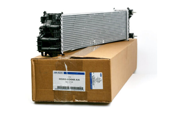 2011236 - NEW FORD EDGE MK2 ENGINE COOLING RADIATOR HG93-8D048-AA 2011236 ORIGINAL