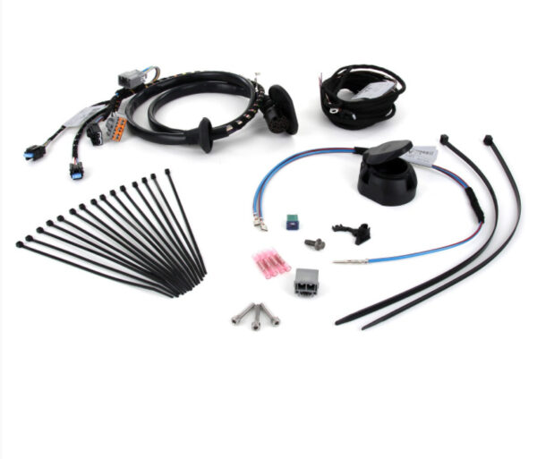 2027773 - NEW FORD FOCUS ESTATE C346 MK3 TOW BAR ELECTRICS KIT 2027773 ORIGINAL