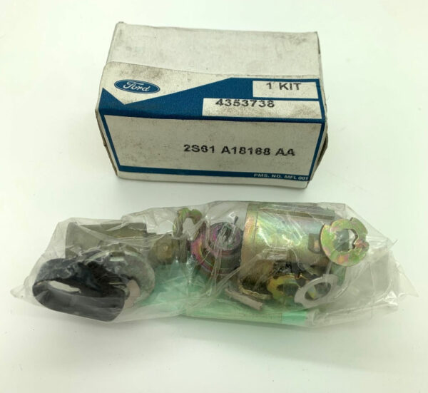 4353738 - NEW FORD FIESTA MK5 FUEL TANK LOCK CYLINDER REPAIR KIT 4353738 ORIGINAL