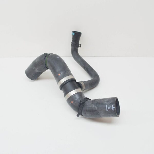 C2C26769 - Jaguar XJ X358 Coolant Radiator Upper Hose C2C26769 NEW