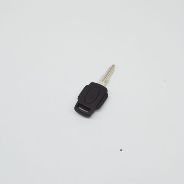 CWE500390 - Land Rover Defender Pick-up L316 Key Blank CWE500390, Original