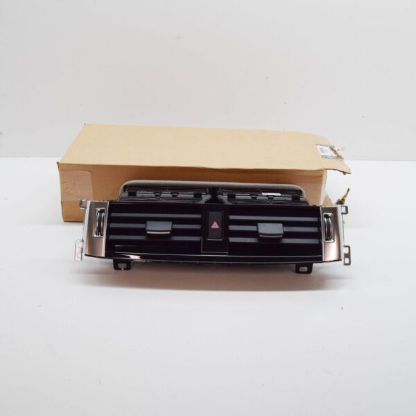 LR118860 - LR RANGE ROVER SPORT II L494 Dashboard Centre Air Vent LR118860 NEW GENUINE