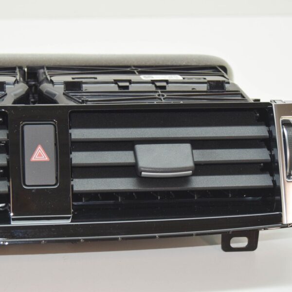LR118860 - LR RANGE ROVER SPORT II L494 Dashboard Centre Air Vent LR118860 NEW GENUINE