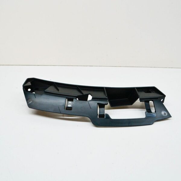 LR135650 - LR Range Rover Evoque L551 Bumper Mount Front Left LR135650 NEW