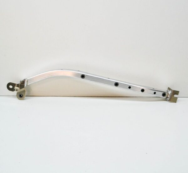 LR135812 - LR DISCOVERY SPORT L550 Right Heat Shield Mount LR135812 NEW GENUINE