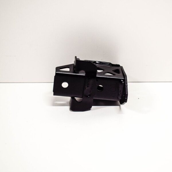T2H30031 - Jaguar XF X260 Cross Member Support Bracket T2H30031 NEW GENUINE