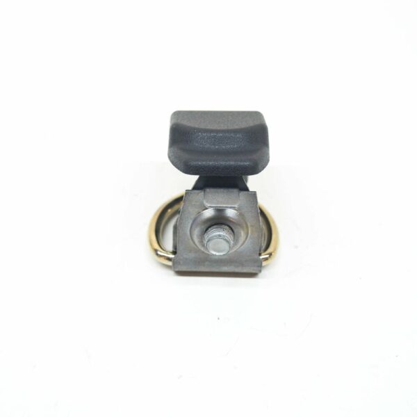 A00086045147P82 - NEW MB C W205 LOAD COMPARTMENT LUGGAGE BRACKET FRONT A00086045147P82 ORIGINAL