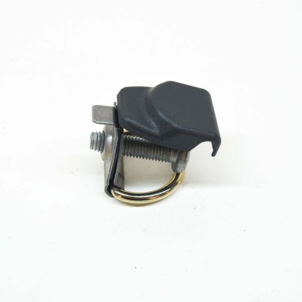 A00086045147P82 - NEW MB C W205 LOAD COMPARTMENT LUGGAGE BRACKET FRONT A00086045147P82 ORIGINAL