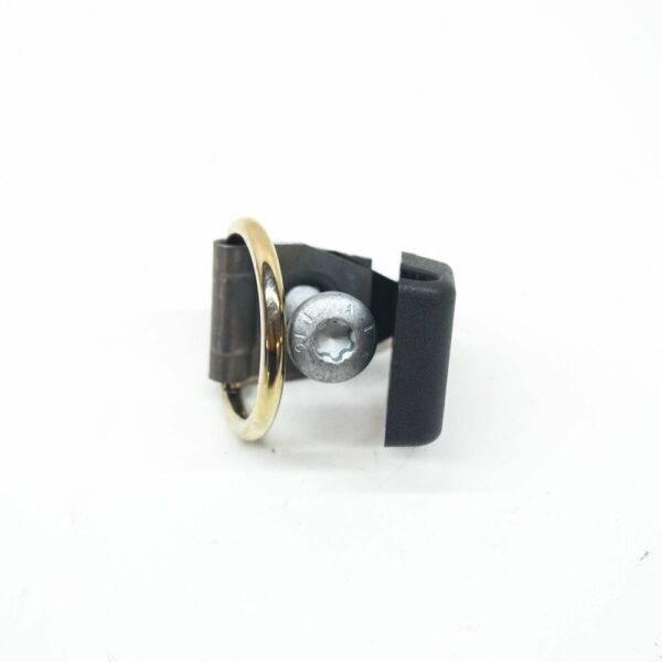 A00086045147P82 - NEW MB C W205 LOAD COMPARTMENT LUGGAGE BRACKET FRONT A00086045147P82 ORIGINAL