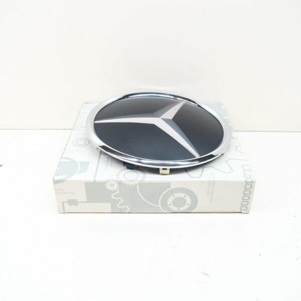 A0008880500 - NEW MB GLC COUPE C253 FRONT BUMPER RADIATOR GRILLE STAR AMG A0008880500 ORIGINAL