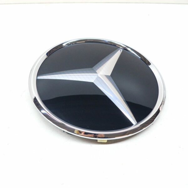 A0008880500 - NEW MB GLC COUPE C253 FRONT BUMPER RADIATOR GRILLE STAR AMG A0008880500 ORIGINAL