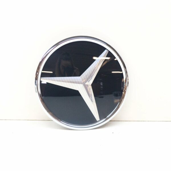 A0008880500 - NEW MB GLC COUPE C253 FRONT BUMPER RADIATOR GRILLE STAR AMG A0008880500 ORIGINAL