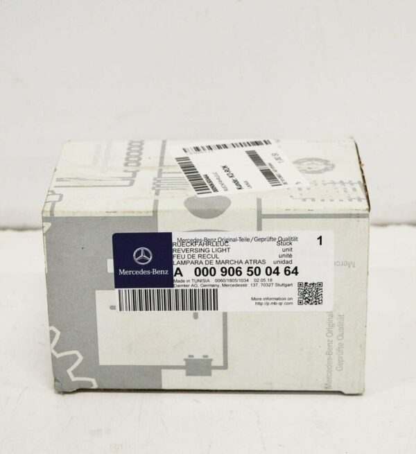 A0009065004 - NEW MB G W463 AMG REAR RIGHT REVERSING LIGHT A0009065004 64 ORIGINAL