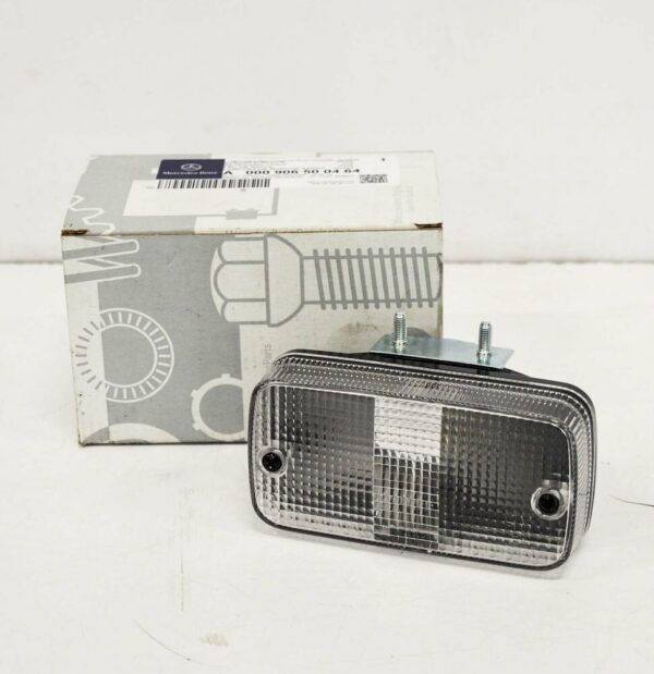 A0009065004 - NEW MB G W463 AMG REAR RIGHT REVERSING LIGHT A0009065004 64 ORIGINAL