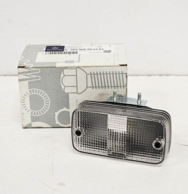 A000906500464 - MB G W463 AMG Rear Right Reversing Light A0009065004 64 NEW GENUINE