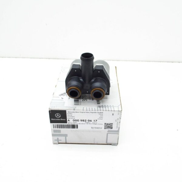 A0009820617 - NEW MERCEDES-BENZ S W222 COOLANT HEATER CONTROL VALVE A0009820617