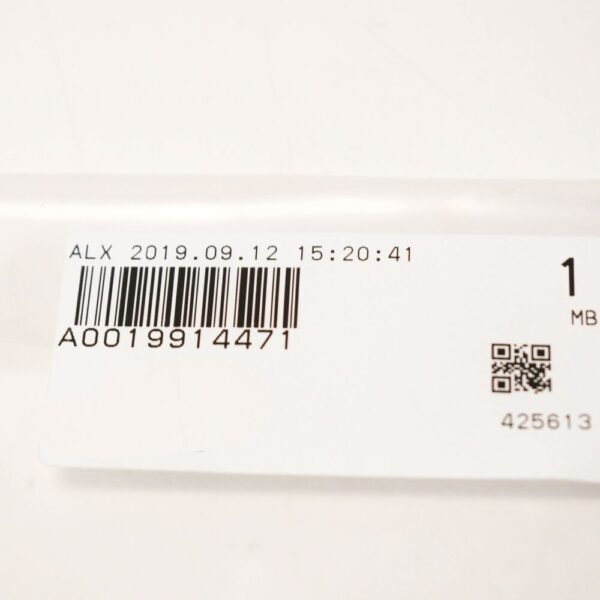 A0019914471 - MERCEDES BENZ A W176 OUTER ROCKER ARM MOUNTING CLIP A0019914471 NEW GENUINE
