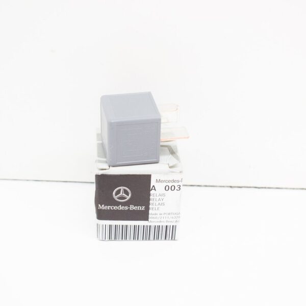 A0025422619 - Mercedes Benz Vito 638 Plug Relay A0025422619 NEW GENUINE