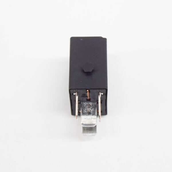 A0025428319 - Mercedes-Benz C-Class W204 Fuel Pump Relay A0025428319 NEW OEM