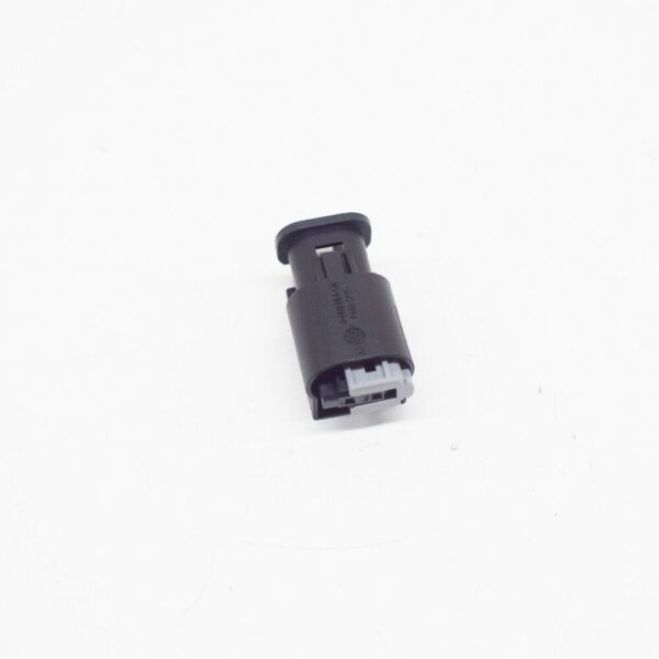 A0065401781 - Mercedes-Benz S W221 Original Clutch Solenoid Connection Valve A00654