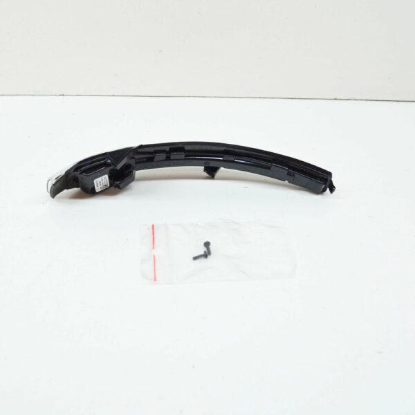 A0999064701 - NEW MB E-CLASS W213 LEFT WING MIRROR TURN INDICATOR A0999064701 2017OEM