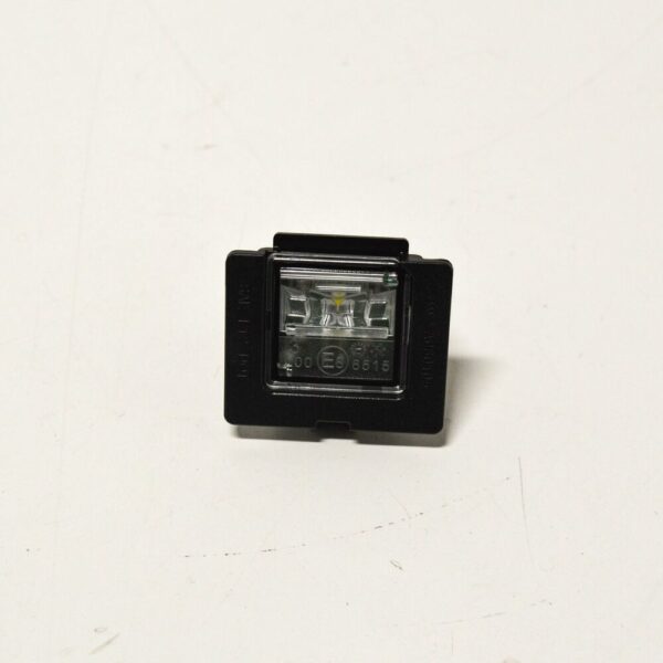 A0999068400 - NEW MB VITO W447 LICENSE PLATE LIGHT A0999068400