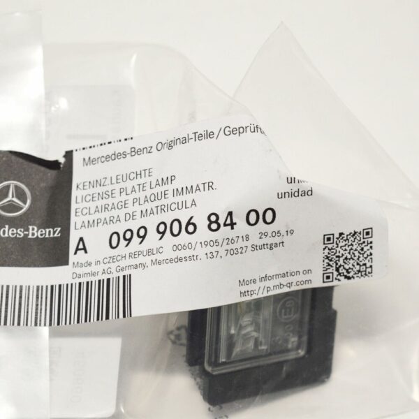 A0999068400 - NEW MB VITO W447 LICENSE PLATE LIGHT A0999068400