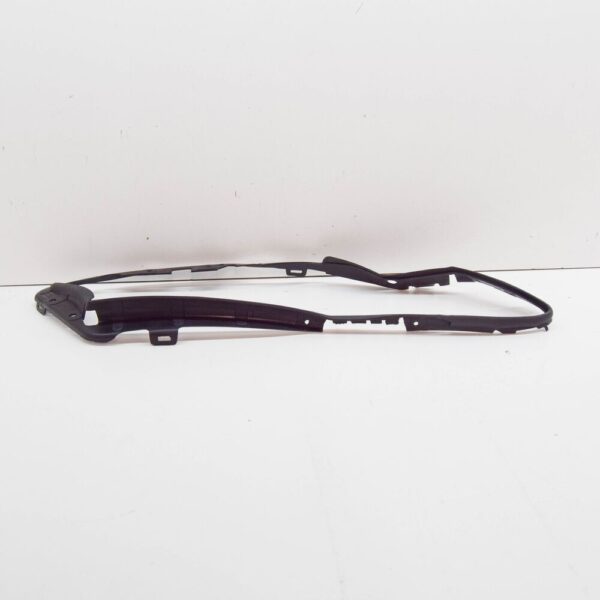 A1178260258 - MERCEDES-BENZ CLA C117 Front Right Lamp Sealing Frame A1178260258 NEW GENUINE