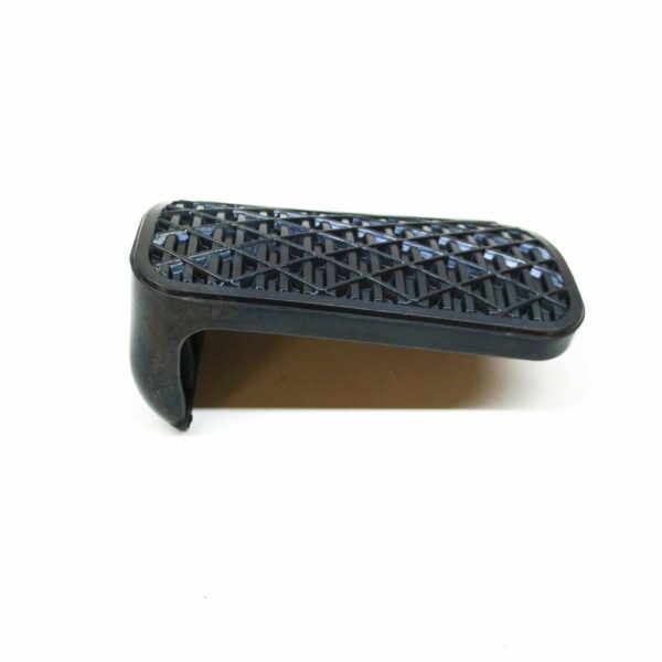 A1232910082 - NEW MERCEDES-BENZ B-CLASS W245 BRAKE PEDAL RUBBER PAD A1232910082 2010 ORIGINAL