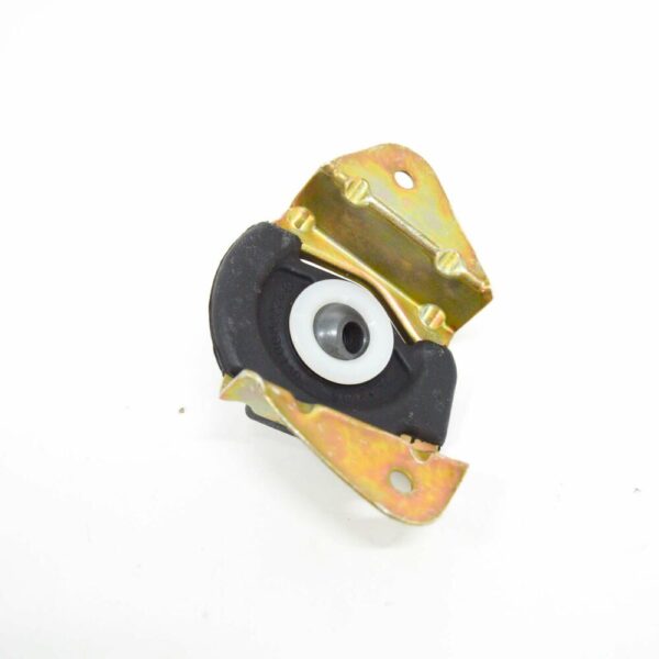 A1233000040 - NEW MB SALOON W123 ACCELERATOR LINKAGE PIVOT MOUNT A1233000040 OEM