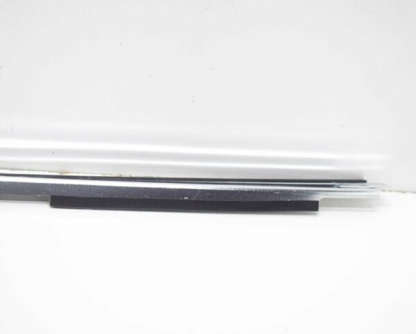 A1266702822 - NEW MB S W126 WINDSHIELD RIGHT LATERAL GARNISH MOULDING A1266702822 OEM