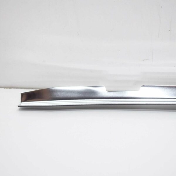 A1266702822 - NEW MB S W126 WINDSHIELD RIGHT LATERAL GARNISH MOULDING A1266702822 OEM