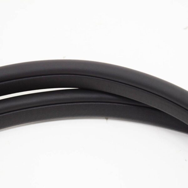 A1566920076 - Mercedes-Benz GLA X156 rubber gasket of the front door A1566920076 new