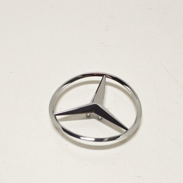 A1568170016 - NEW MERCEDES-BENZ GLA X156 REAR TRUNK STAR LOGO EMBLEM A1568170016