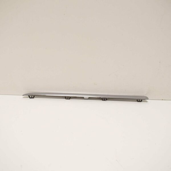 A1568850921 - New MB GLA X156 Radiator Grille Shell Left Top Trim A1568850921
